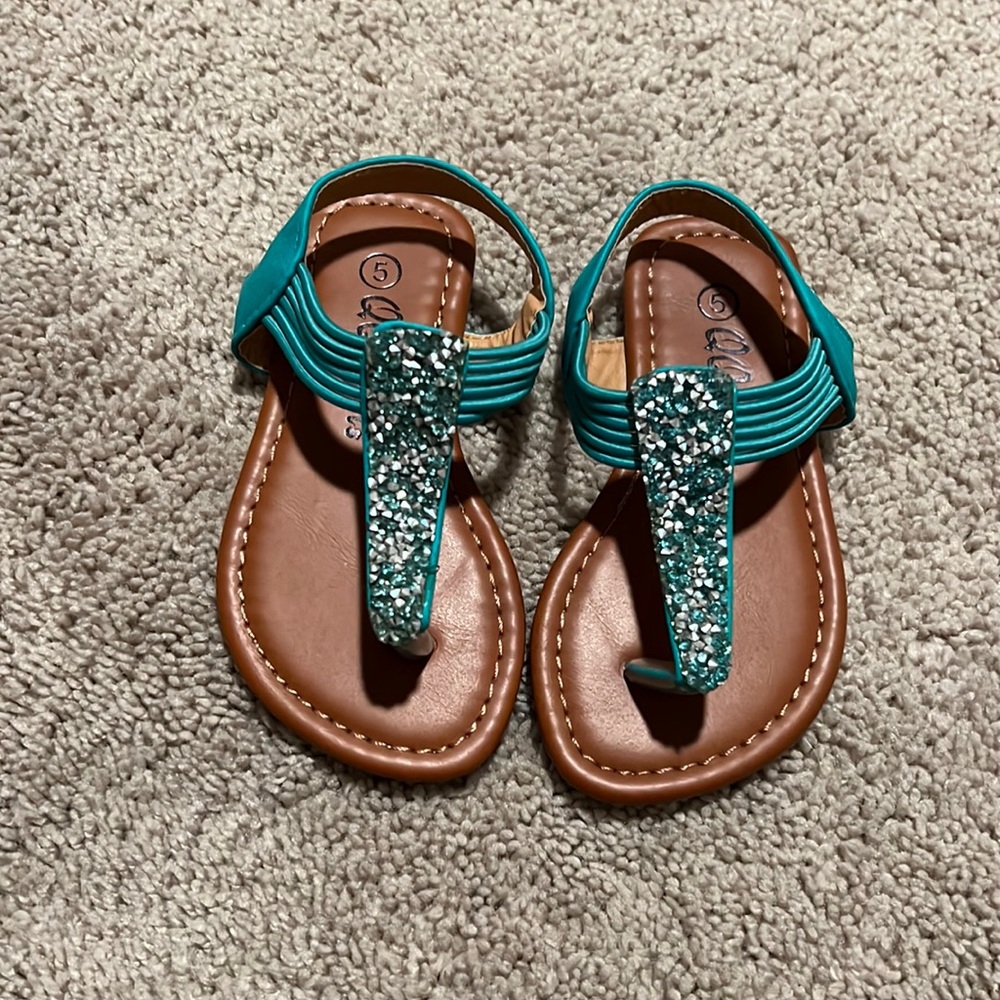 Toddler size 5 sandals